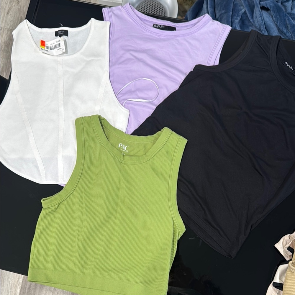 Women's short sleeve shirt bundle